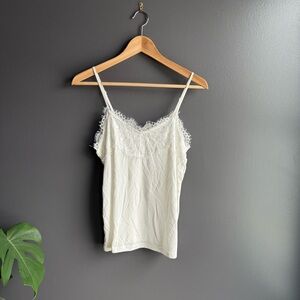 Ichi women NWT white tank top with lace accents and adjustable straps size M